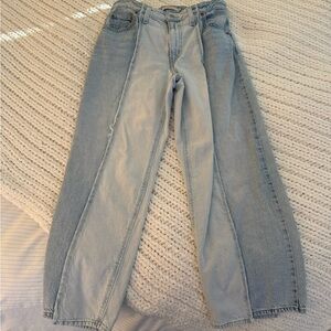 Levi’s Baggy Dad Jean